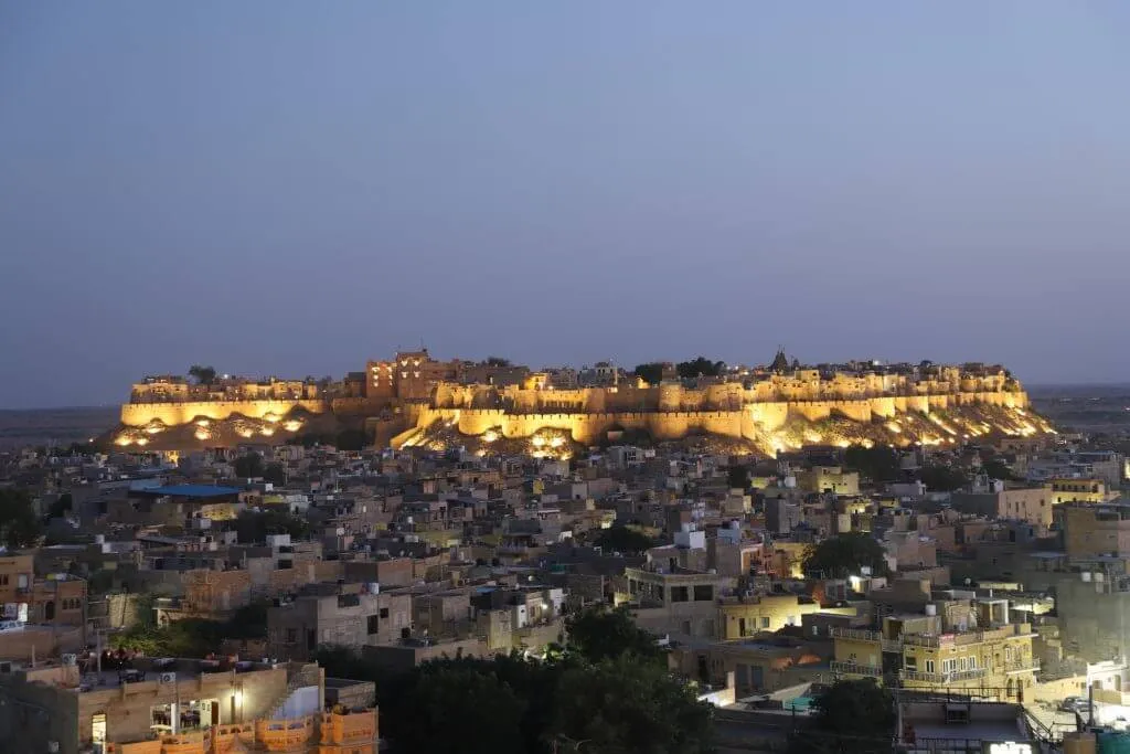Tag 5: Bikaner – Jaisalmer (330 km)