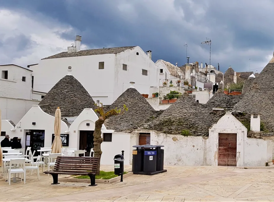Tag 4: Alberobello und Craco