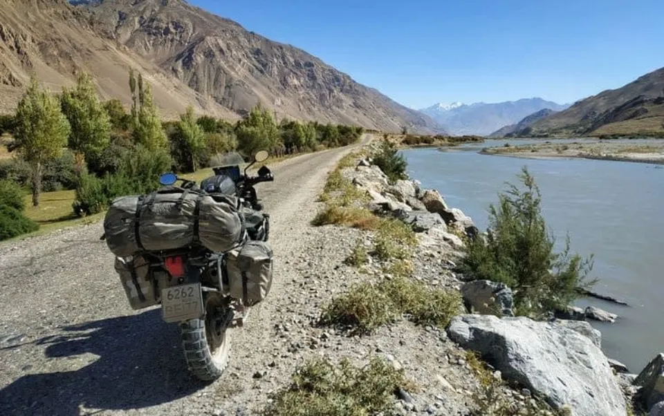 Motorradreise Pamir Highway – Zentralasien Motorradtour – Bild 1