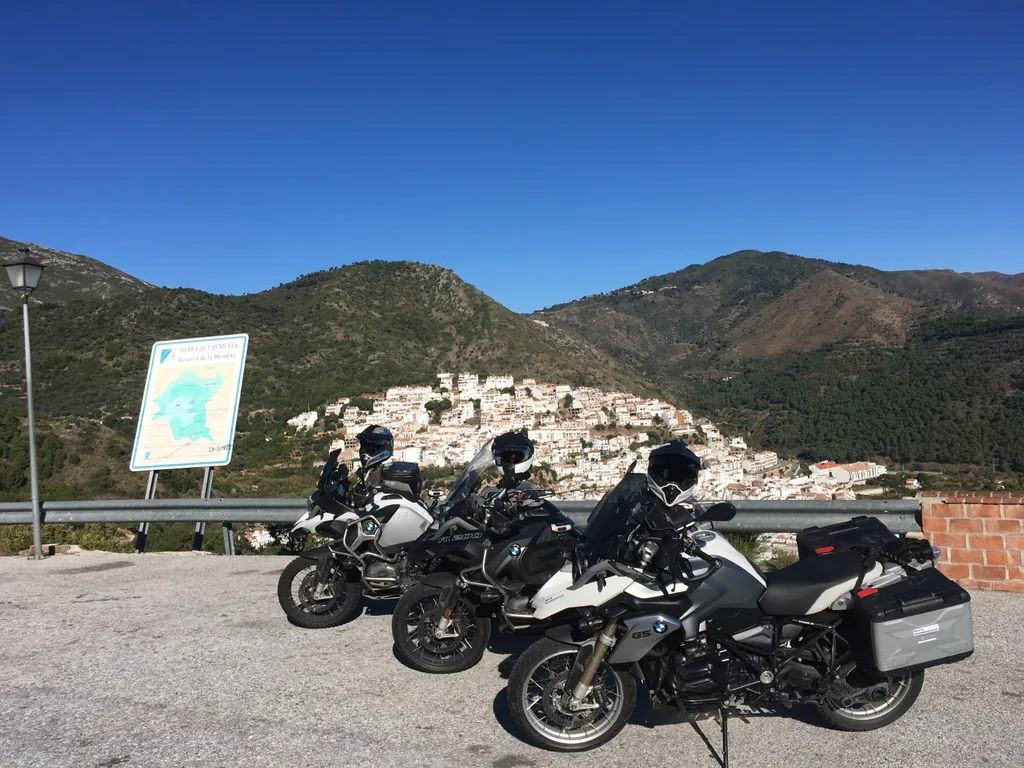 Fuengirola, Júzcar, El Chorro & Veleta, 6 Tage – Bild 2