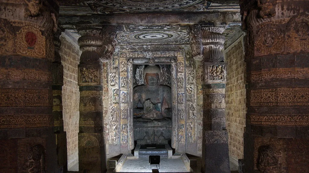 Tag 8: Besichtigung Badami und Pattadakal (ca. 40 km)